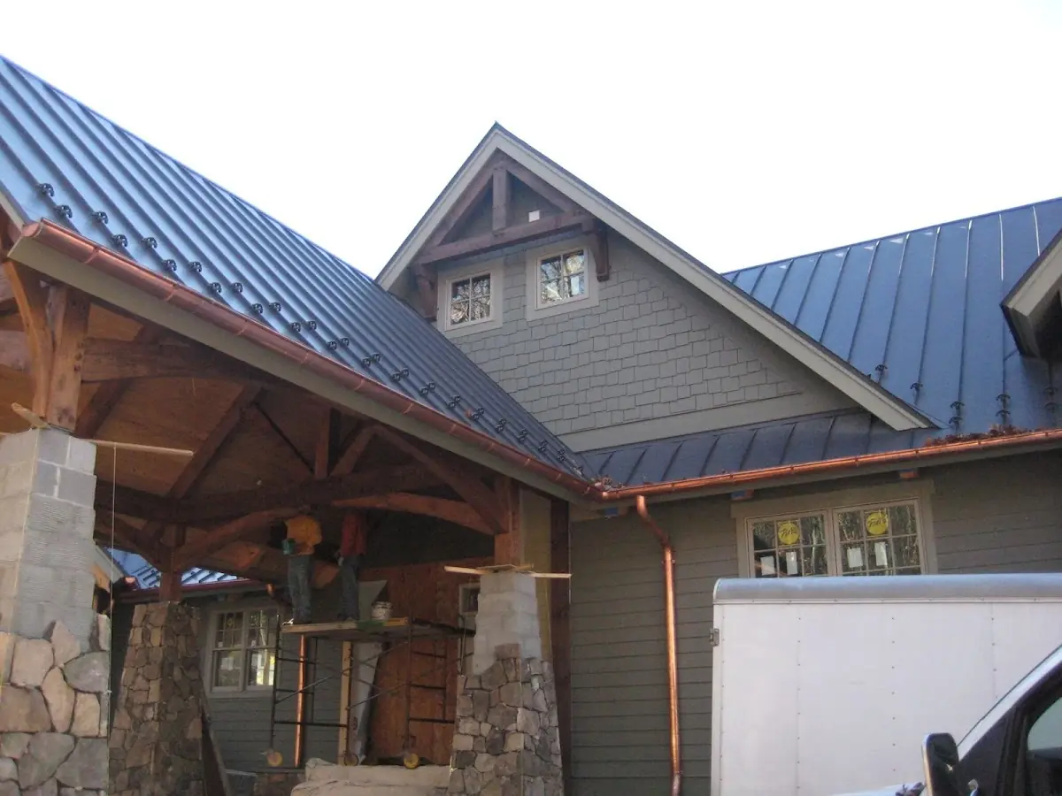Craftsman Roofing team delivering quality roofing work in Altoona